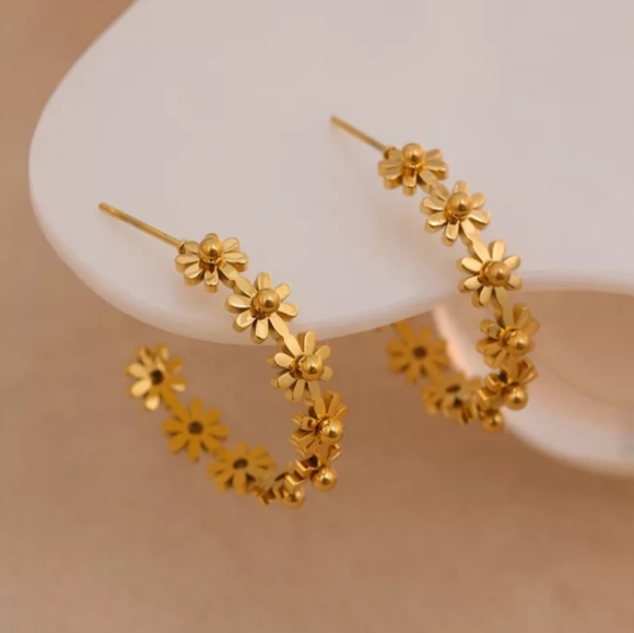 Jewelry - Wonderful Daisies Earrings